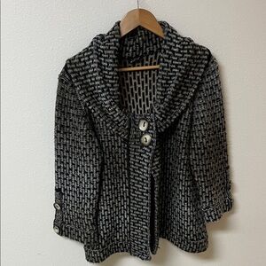 AVA Black and White Knit Cardigan with Button Details women’s size M